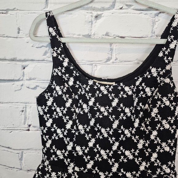 SB by Sachin & Babi Black and White Floral Embroidered Dress - Picture 4 of 8